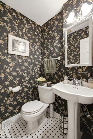 257 Woodridge Road Tallmadge OH 44278