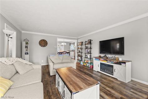 25787 W Ranchview Avenue North Olmsted OH 44070
