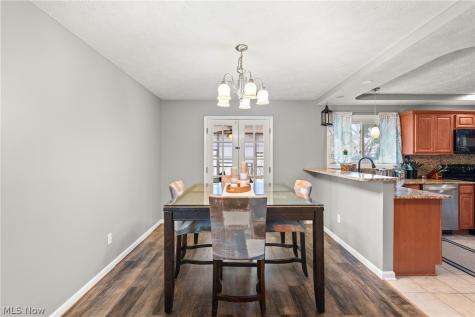25787 W Ranchview Avenue North Olmsted OH 44070
