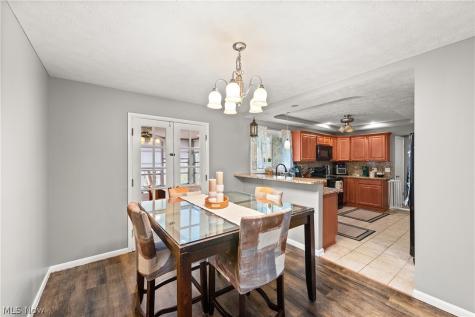 25787 W Ranchview Avenue North Olmsted OH 44070