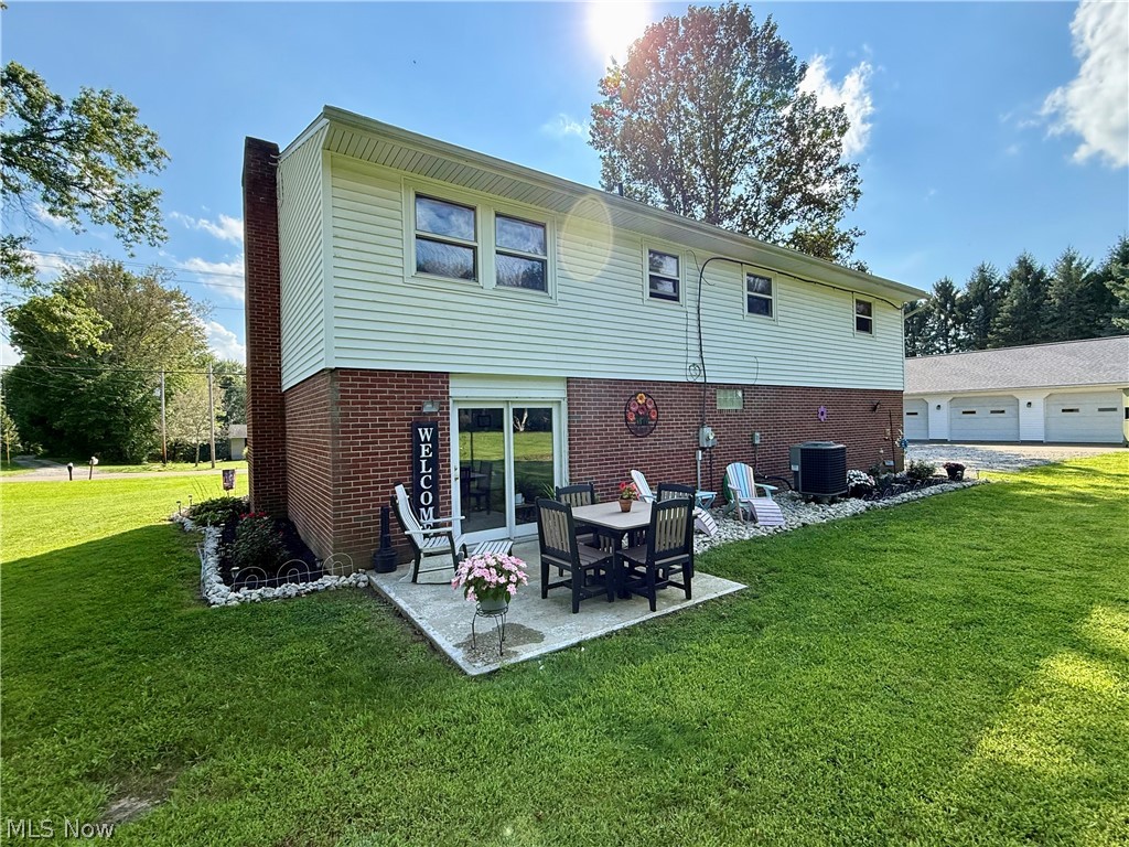 4197 Waynesburg Road NW Carrollton OH 44615