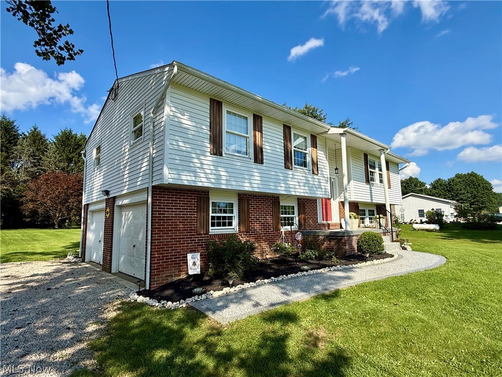 4197 Waynesburg Road NW Carrollton OH 44615