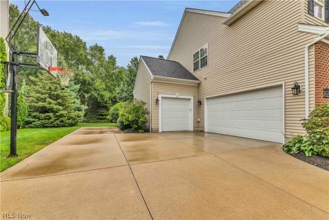 361 Harbor Court Avon Lake OH 44012