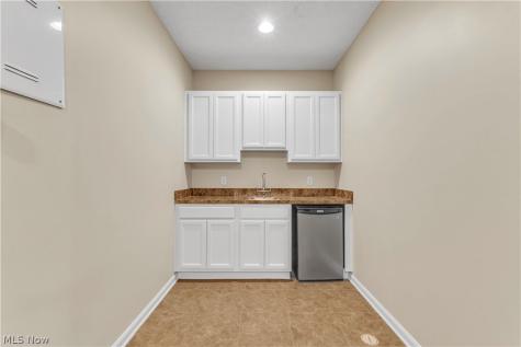 361 Harbor Court Avon Lake OH 44012