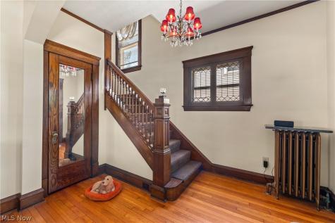 1488 Belle Avenue Lakewood OH 44107