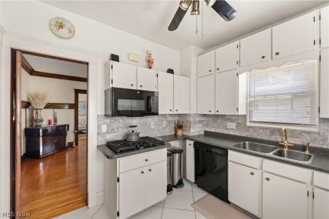 1488 Belle Avenue Lakewood OH 44107