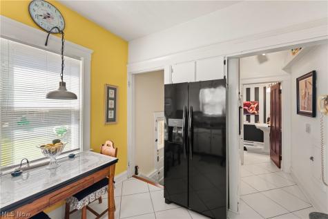 1488 Belle Avenue Lakewood OH 44107