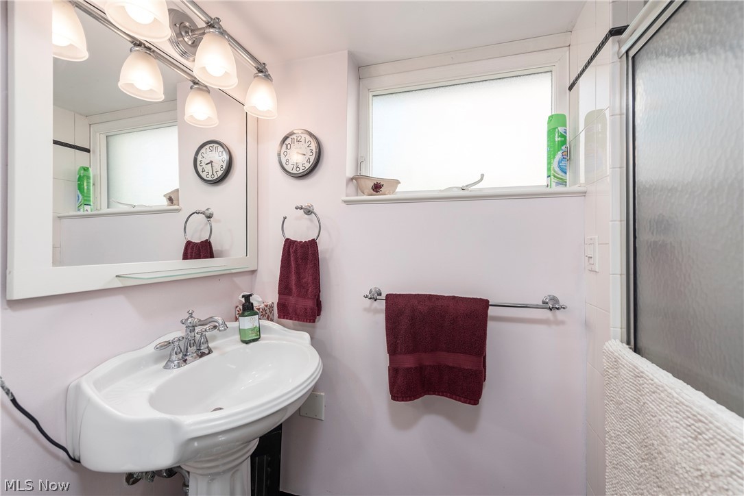 1488 Belle Avenue Lakewood OH 44107