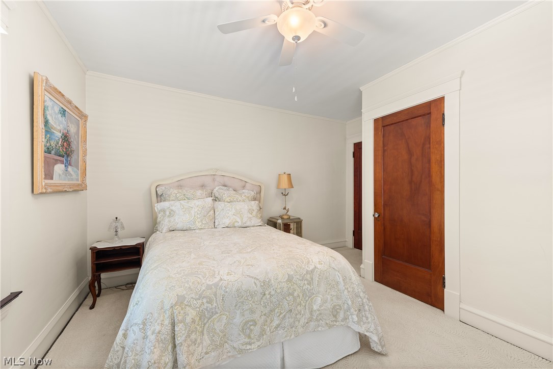1488 Belle Avenue Lakewood OH 44107