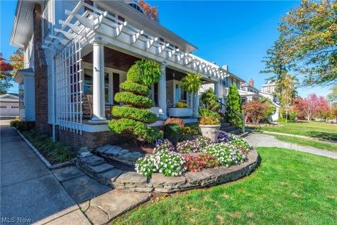 1488 Belle Avenue Lakewood OH 44107