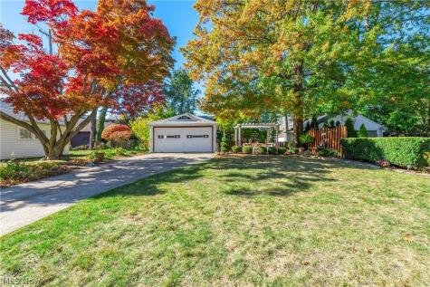 1488 Belle Avenue Lakewood OH 44107