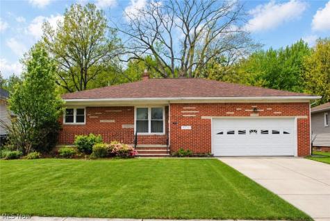 7300 Maplewood Road Parma OH 44130