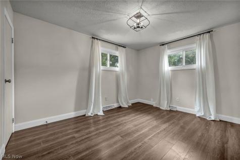 57 Coventry Drive Painesville OH 44077