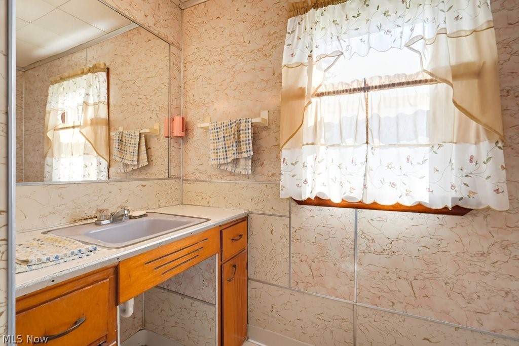 11074 Montgomery Road Kensington OH 44427