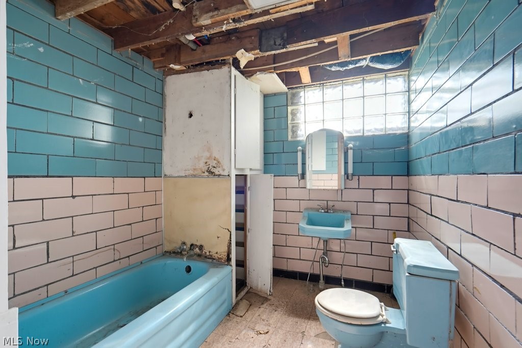 11074 Montgomery Road Kensington OH 44427