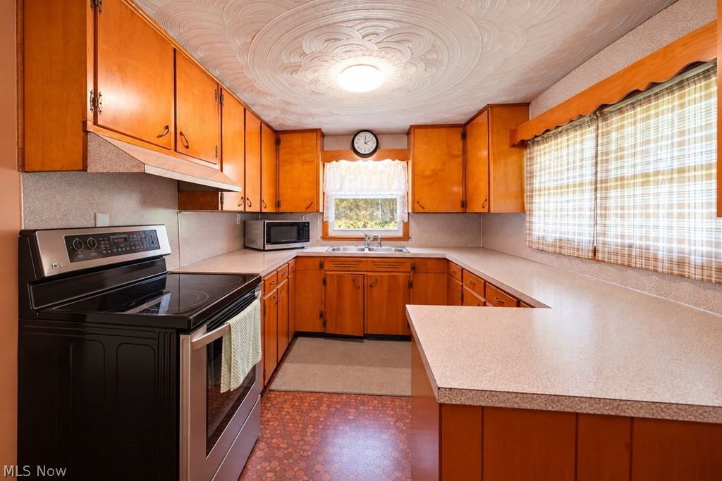 11074 Montgomery Road Kensington OH 44427