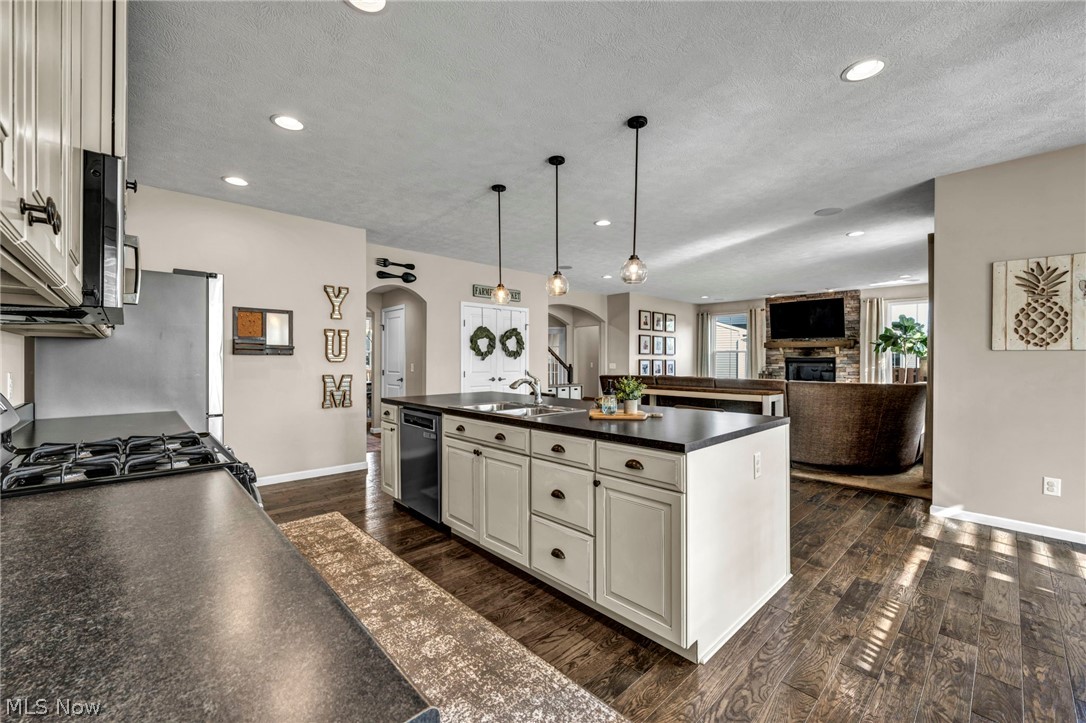8852 Hazelwood Run North Ridgeville OH 44039