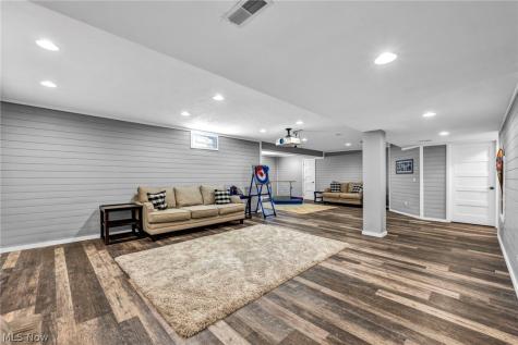 8852 Hazelwood Run North Ridgeville OH 44039