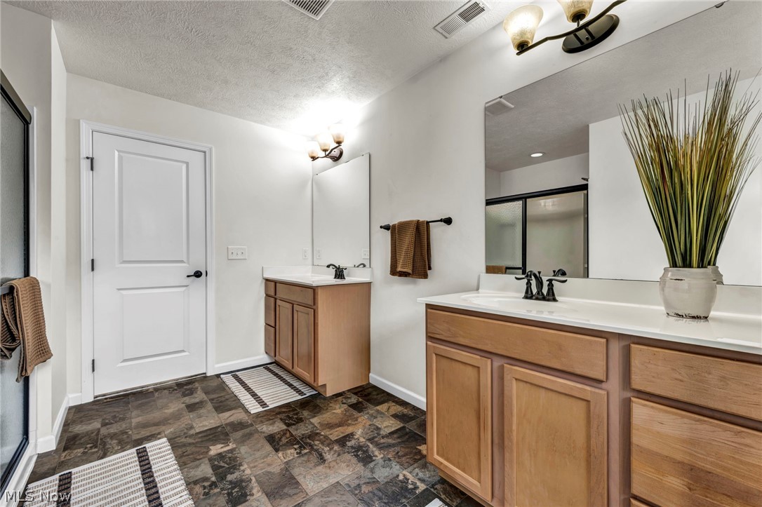 8852 Hazelwood Run North Ridgeville OH 44039