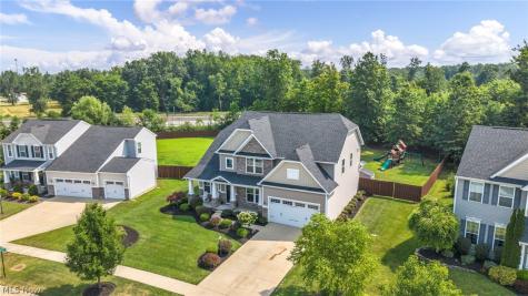 8852 Hazelwood Run North Ridgeville OH 44039