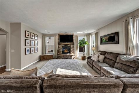 8852 Hazelwood Run North Ridgeville OH 44039