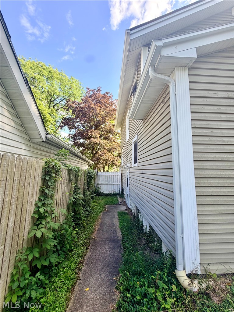 218 Lincoln Street Ravenna OH 44266