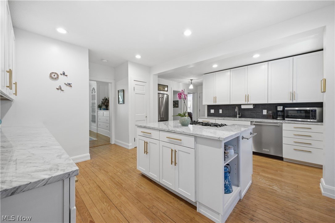 12 Riverside Drive Poland OH 44514