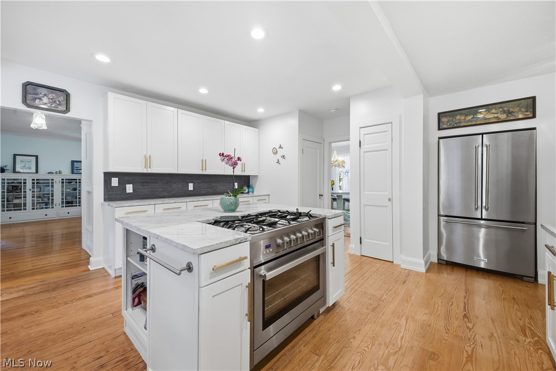 12 Riverside Drive Poland OH 44514