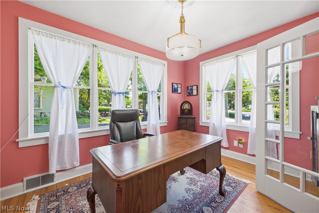 12 Riverside Drive Poland OH 44514