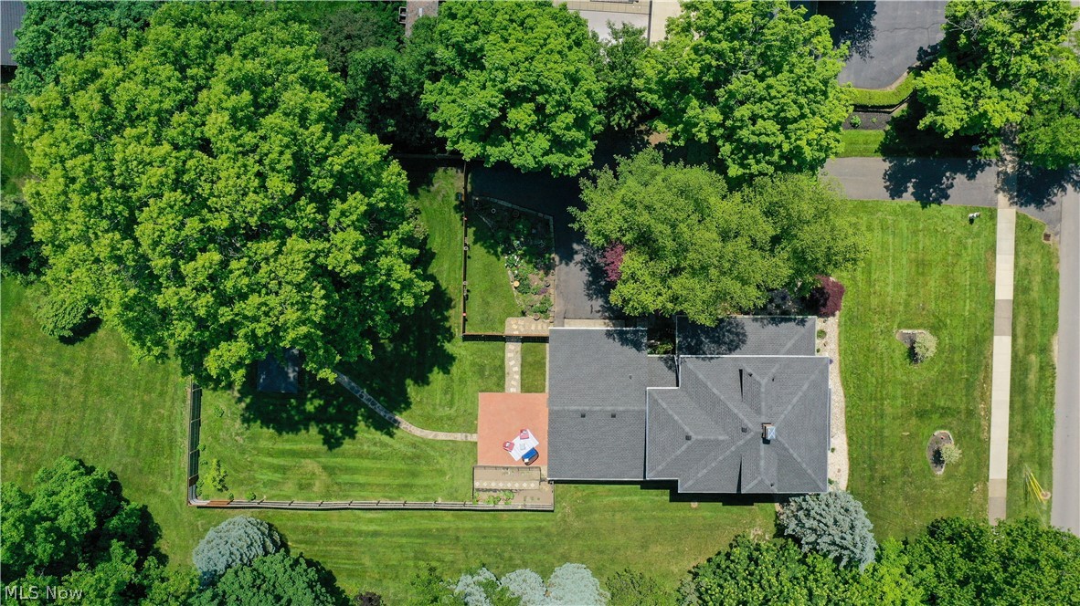 12 Riverside Drive Poland OH 44514