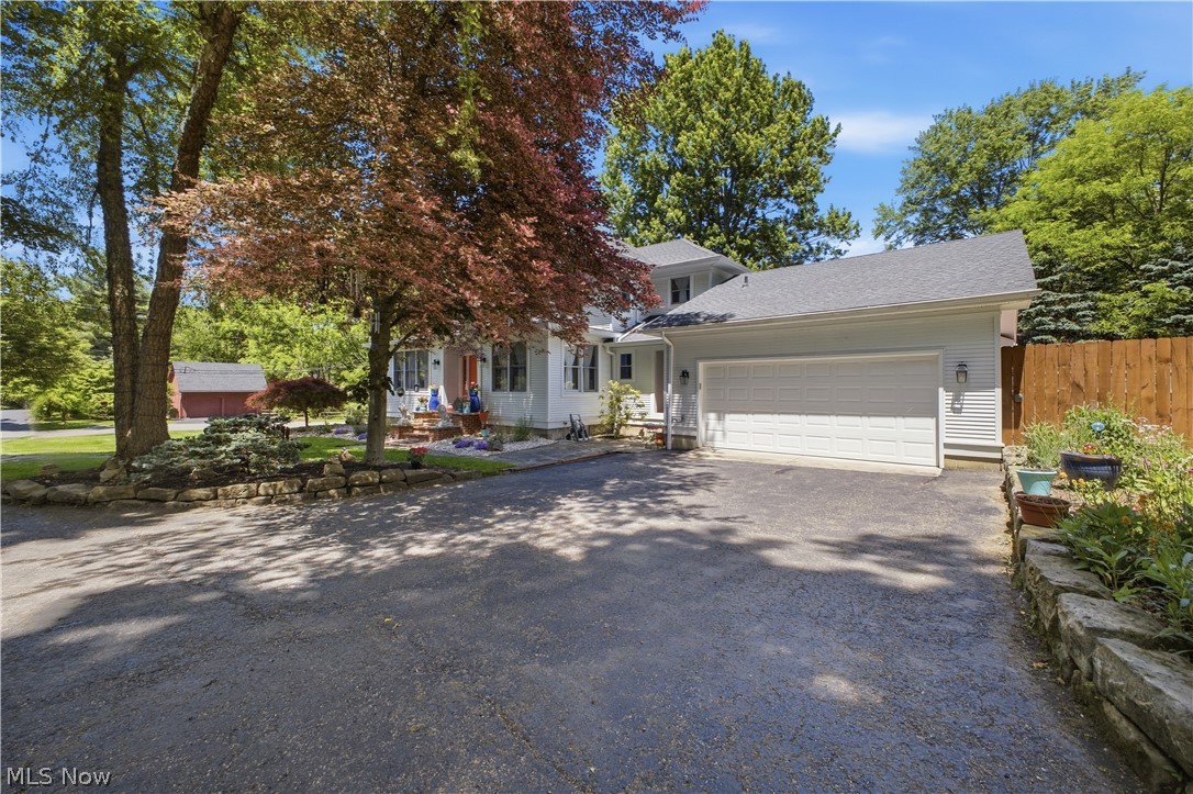 12 Riverside Drive Poland OH 44514