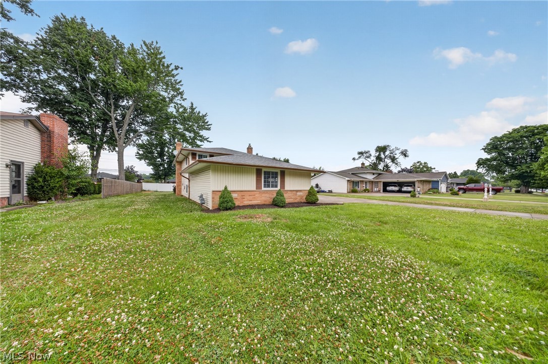 13986 Cherokee Trail Middleburg Heights OH 44130
