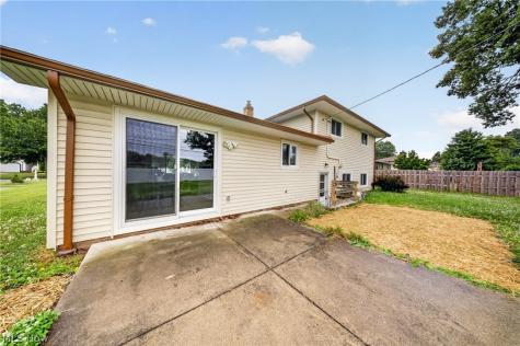 13986 Cherokee Trail Middleburg Heights OH 44130