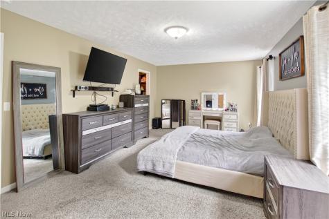 1240 Creekledge Court Streetsboro OH 44241