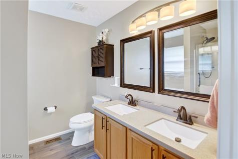 1240 Creekledge Court Streetsboro OH 44241