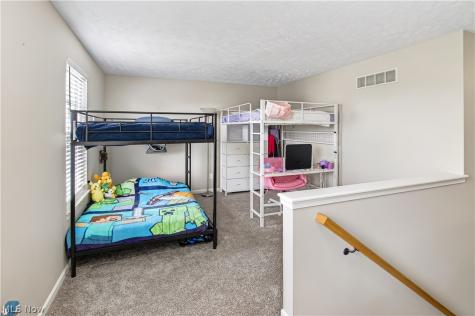 1240 Creekledge Court Streetsboro OH 44241
