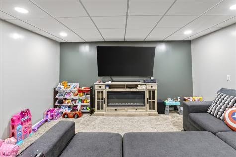 1240 Creekledge Court Streetsboro OH 44241