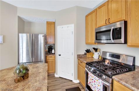 1240 Creekledge Court Streetsboro OH 44241