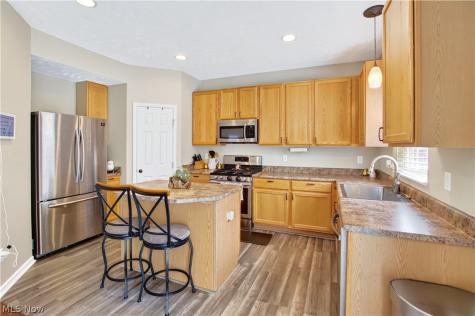 1240 Creekledge Court Streetsboro OH 44241