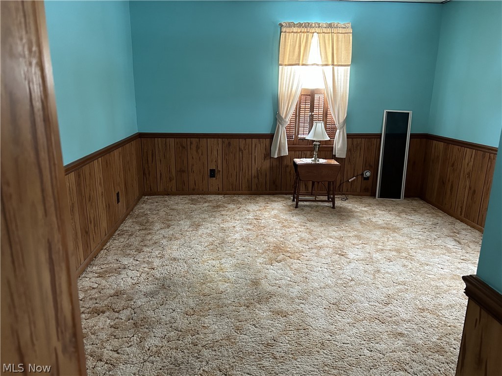 5654 Chestnut Street Andover OH 44003