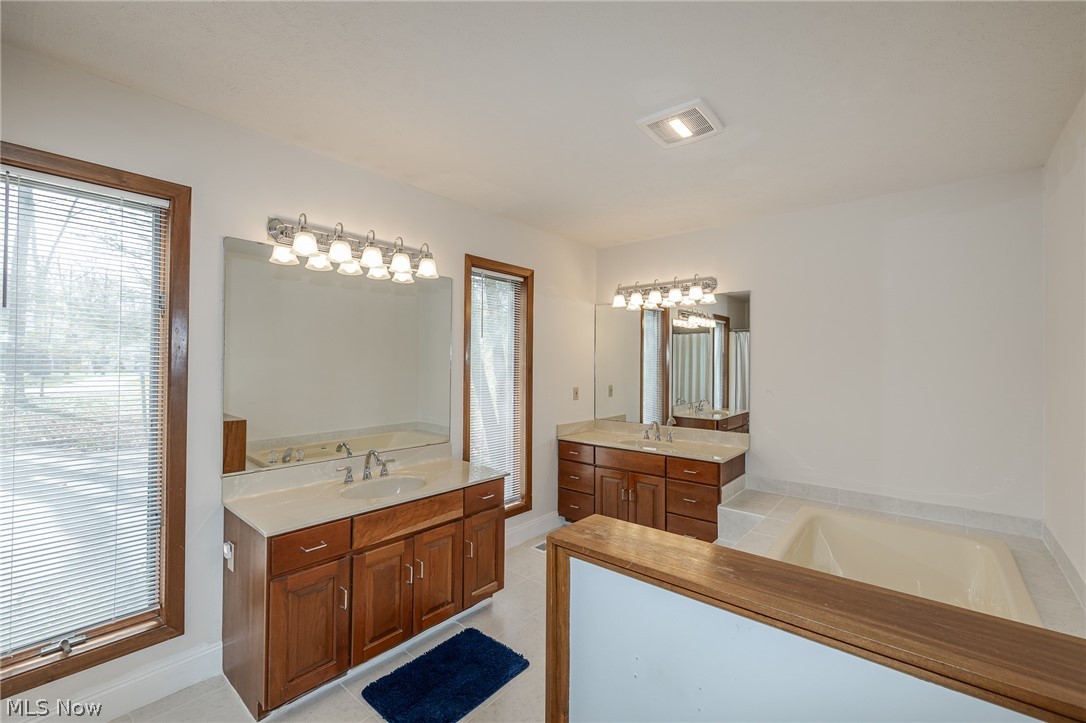 3573 Autumn Tree Drive Medina OH 44256
