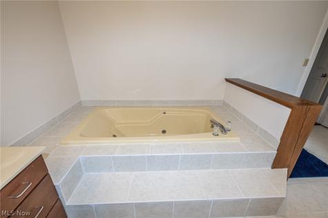 3573 Autumn Tree Drive Medina OH 44256