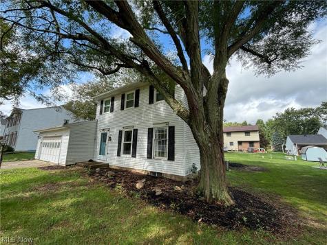 7950 Woodrush Drive NW North Canton OH 44720