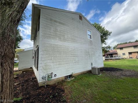 7950 Woodrush Drive NW North Canton OH 44720