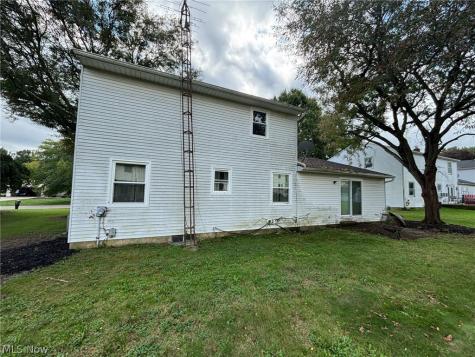 7950 Woodrush Drive NW North Canton OH 44720