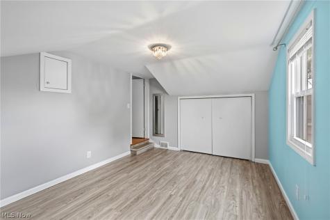 1518 Roselawn Road Mayfield Heights OH 44124