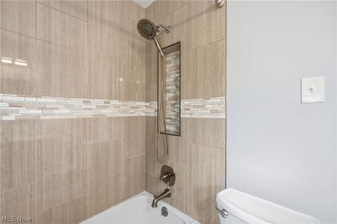 1518 Roselawn Road Mayfield Heights OH 44124