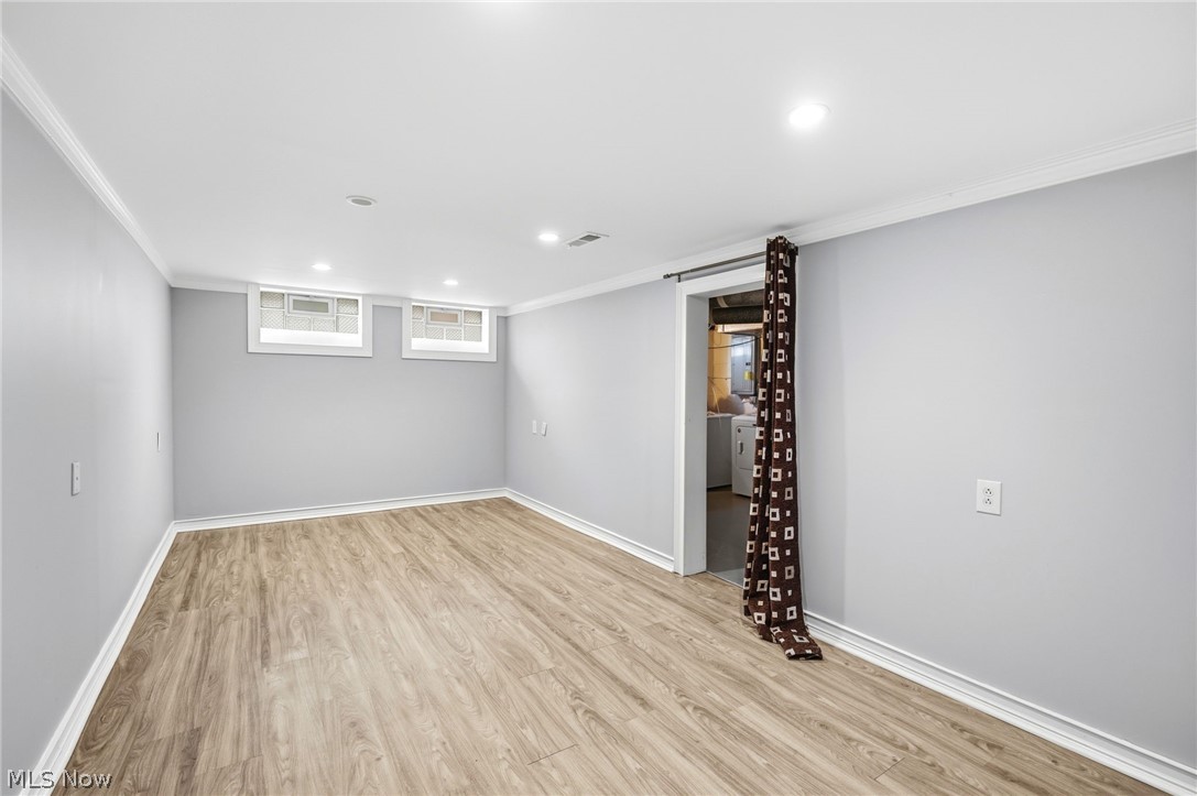 1518 Roselawn Road Mayfield Heights OH 44124