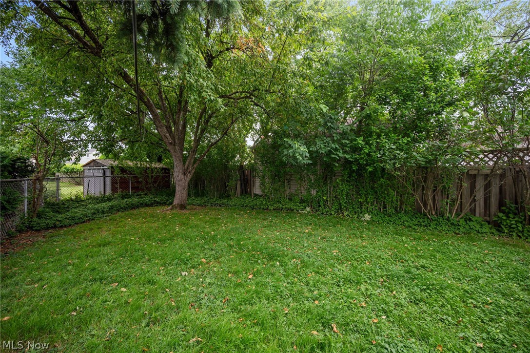 1518 Roselawn Road Mayfield Heights OH 44124
