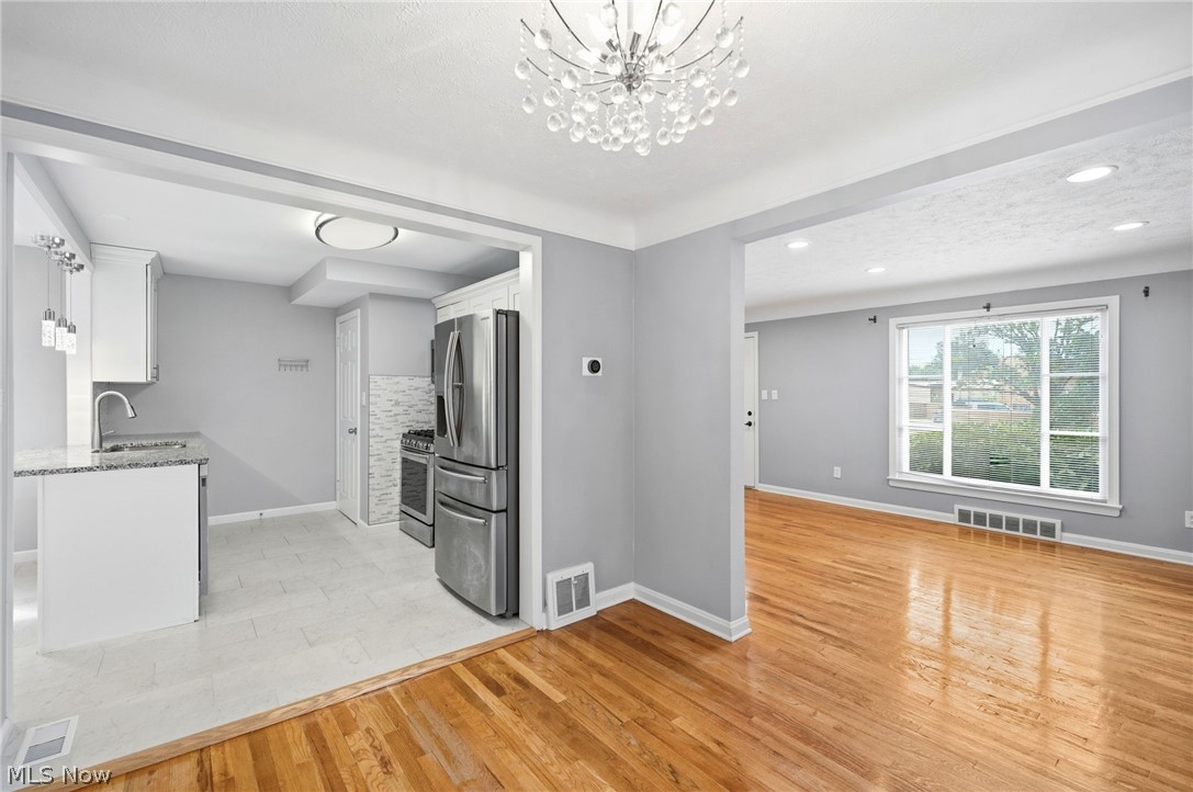 1518 Roselawn Road Mayfield Heights OH 44124